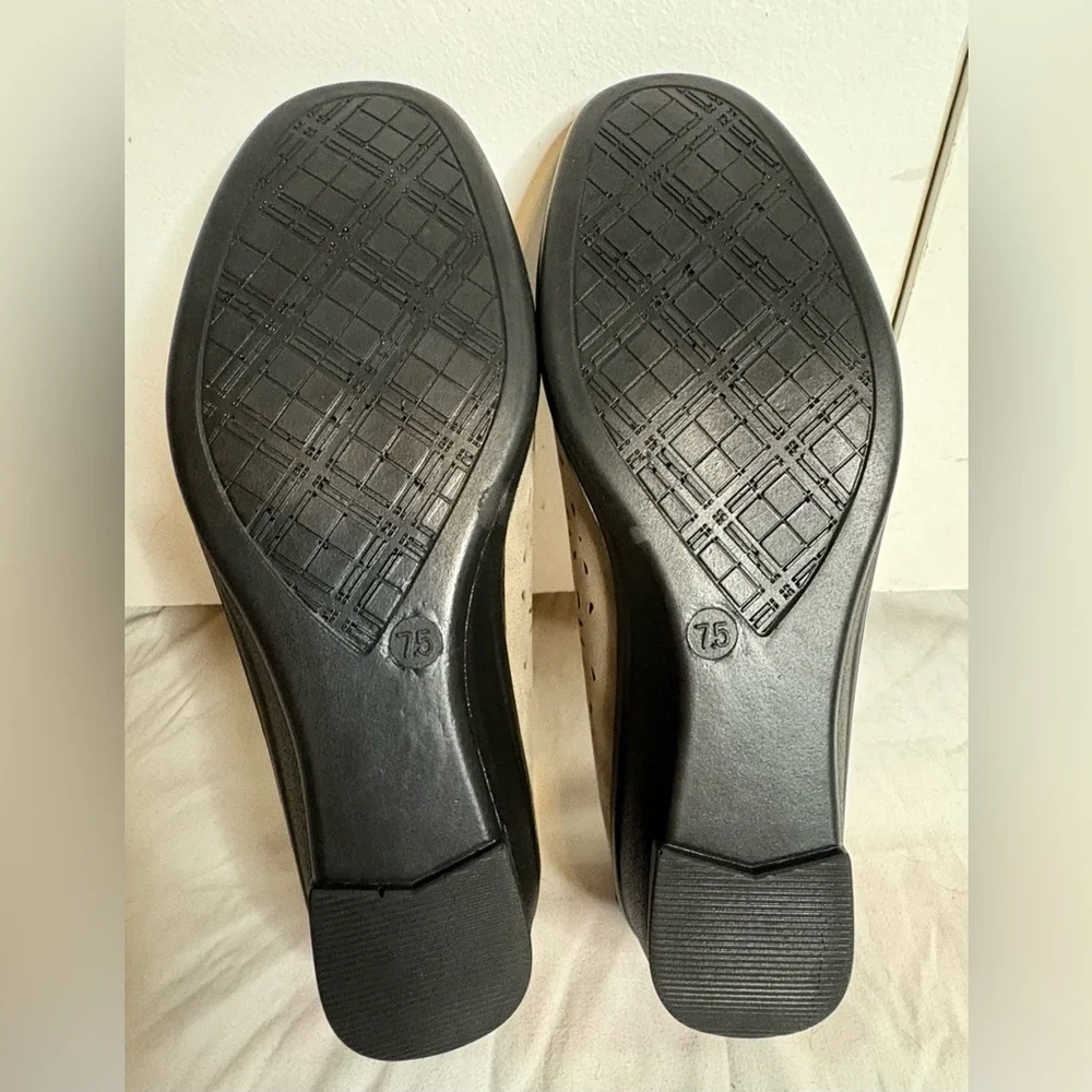 easy street heel height